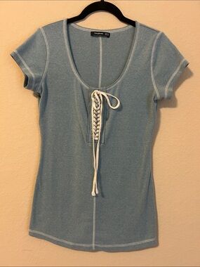 PattyBoutik Light Blue Lace-Up Scoop Neck Short Sleeve Top Size M